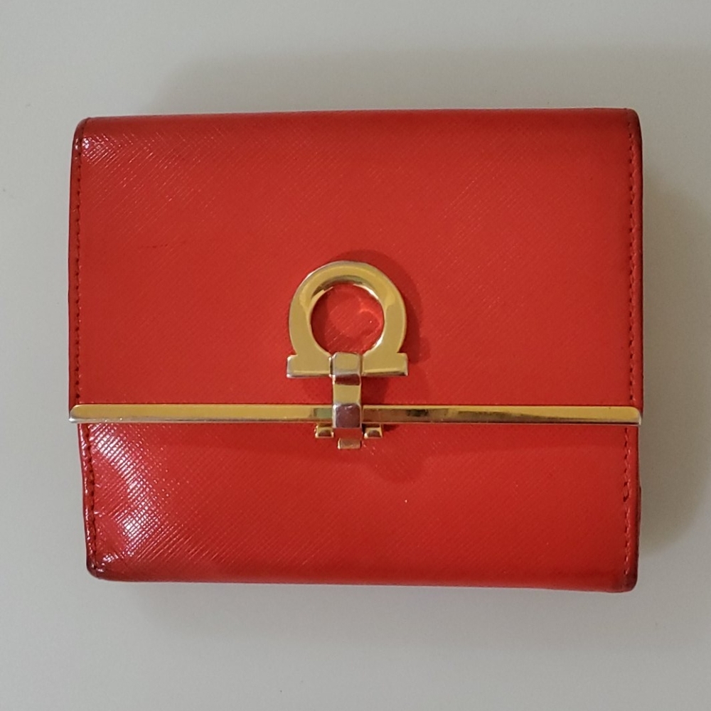 Ferragamo Lt Ed Color Wallet